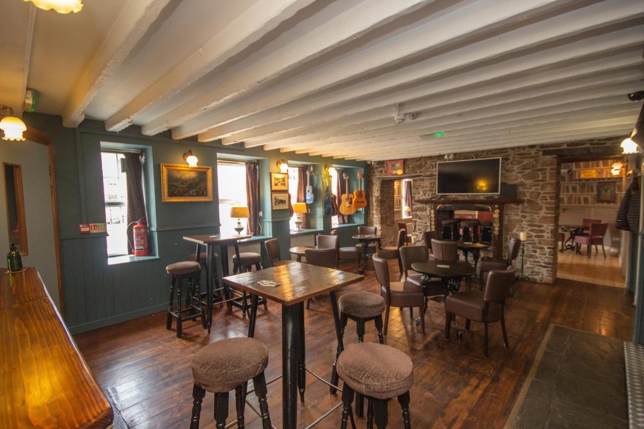 Horse And Hound Country Inn Bonchester Bridge Exterior foto